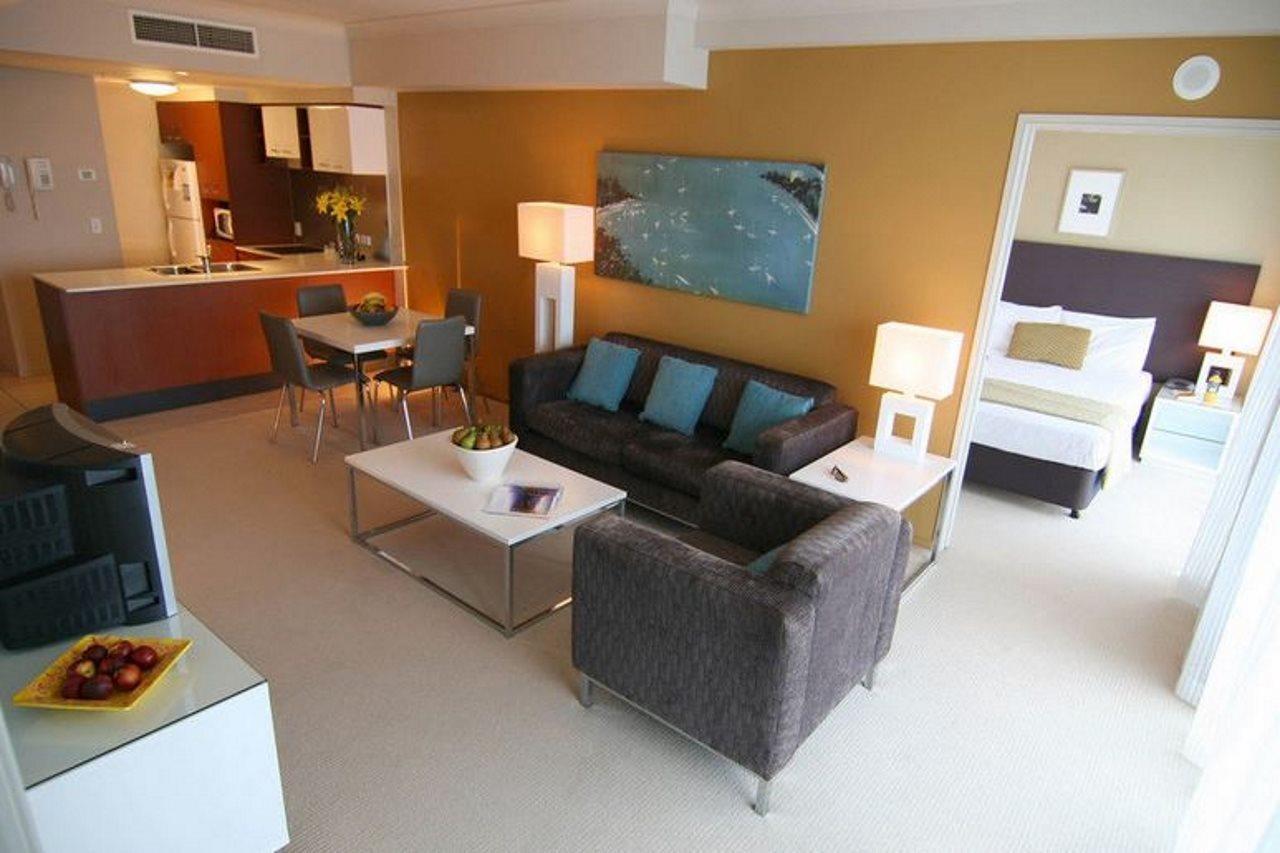 Mantra Towers Of Chevron Aparthotel 3*