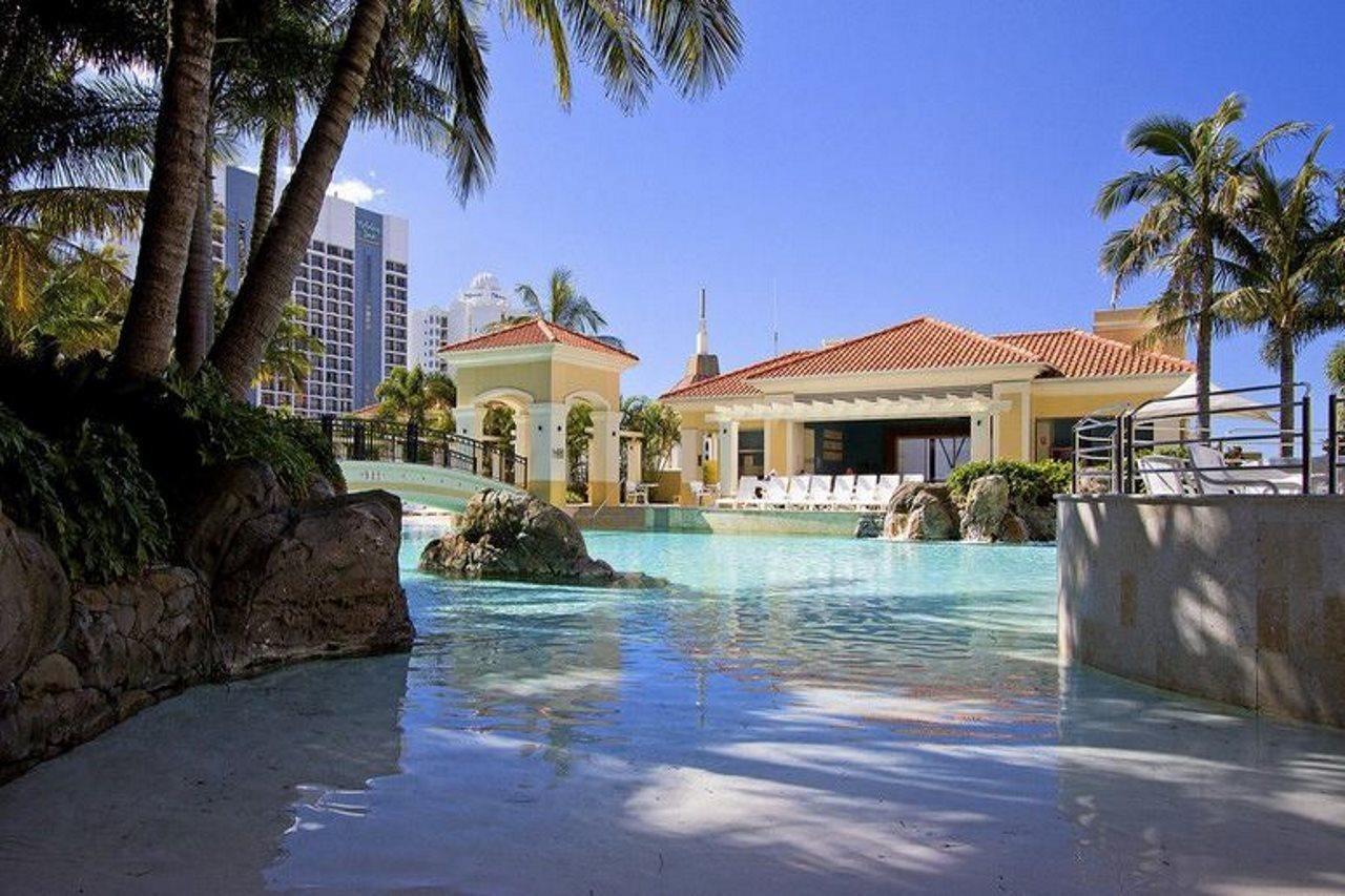 Mantra Towers Of Chevron 3*